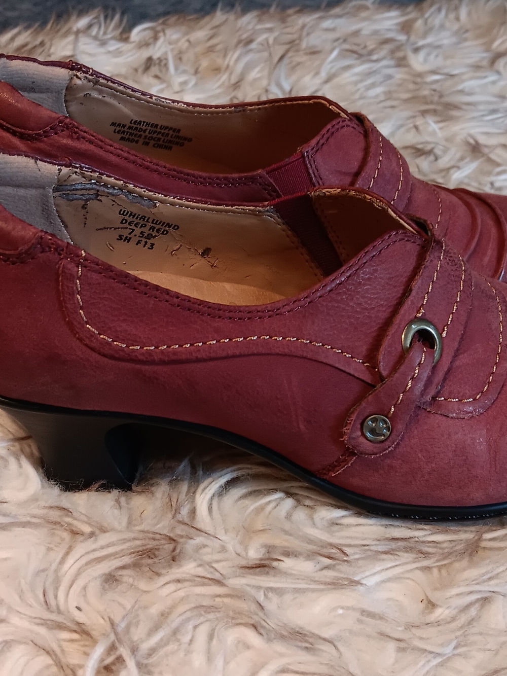 Earth Women's Burgundy Leather Heeled Loafers - Picture 2 of 8